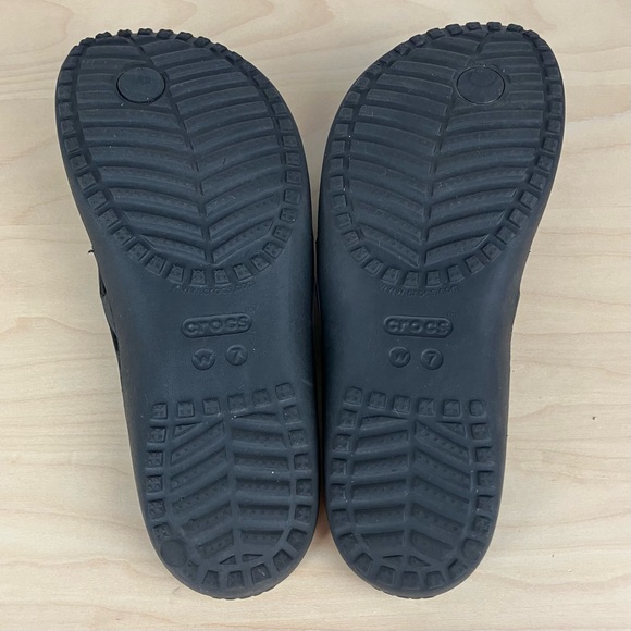 Crocs Women’s Size 7.0 Kadee II Flip Flops Triple Black Thong Sandals - Picture 8 of 10